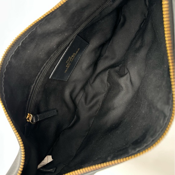Marc Jacob’s The Eclipse Bag in Black - Picture 14 of 16